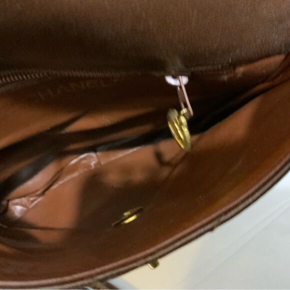 Chanel Vintage CC Turnlock Crossbody Bag Envelope Flap Chevron Lambskin… - Picture 11 of 16